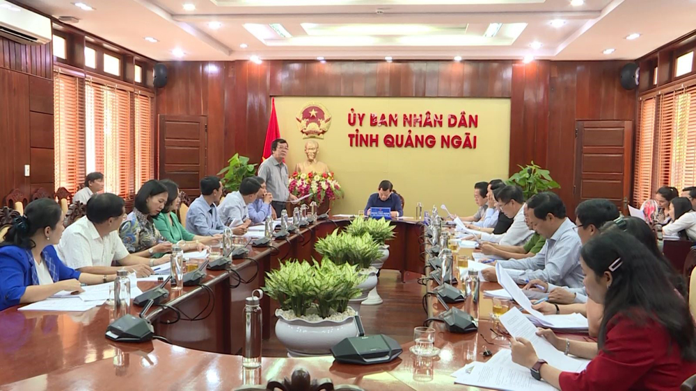 Hội đồng Thi đua - Khen Thưởng tỉnh Quảng Ngãi họp xét khen thưởng