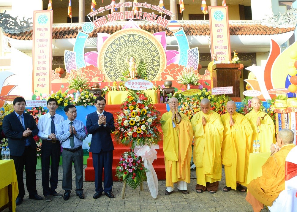 Lãnh đạo tỉnh dự Đại lễ Phật đản Phật lịch 2566 - Dương lịch 2022
