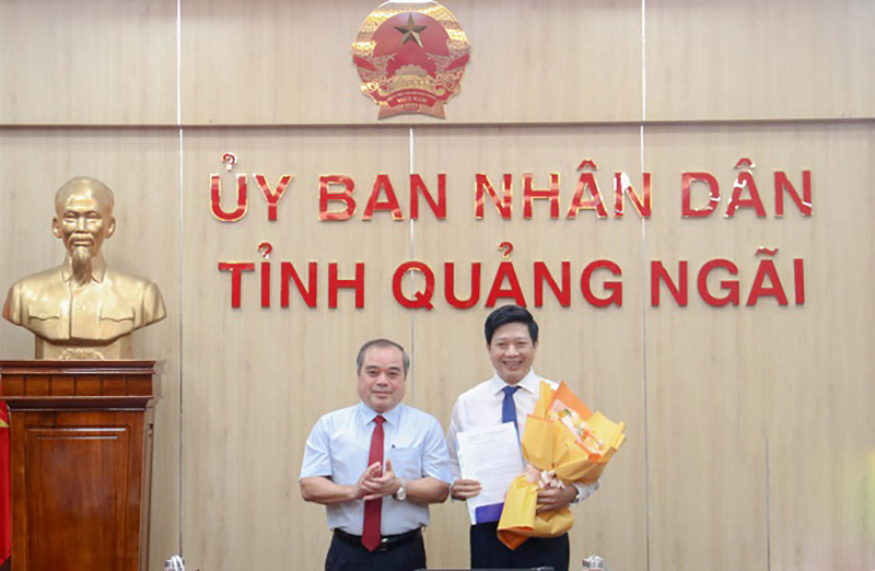 Ông Lê Chí Phương, giữ chức Phó Chánh Văn phòng Ủy ban nhân dân tỉnh Quảng Ngãi