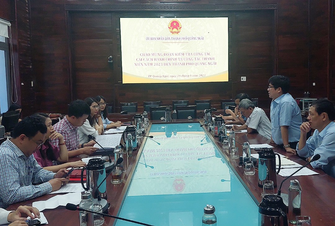 Công bố Quyết định kiểm tra công tác cải cách hành chính và công tác thanh niên năm 2023 tại UBND thành phố Quảng Ngãi