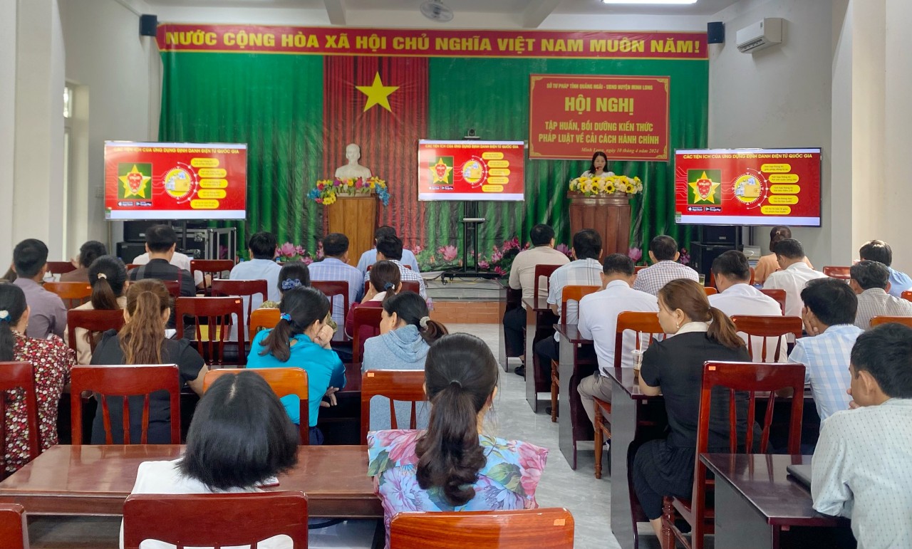 Tập huấn, bồi dưỡng kiến thức pháp luật về công tác cải cách hành chính tại huyện Minh Long