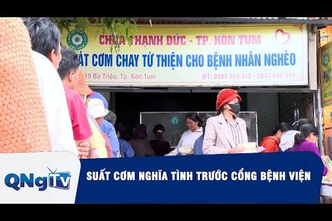 Suất cơm nghĩa tình trước cổng bệnh viện | VIỆC TỐT
