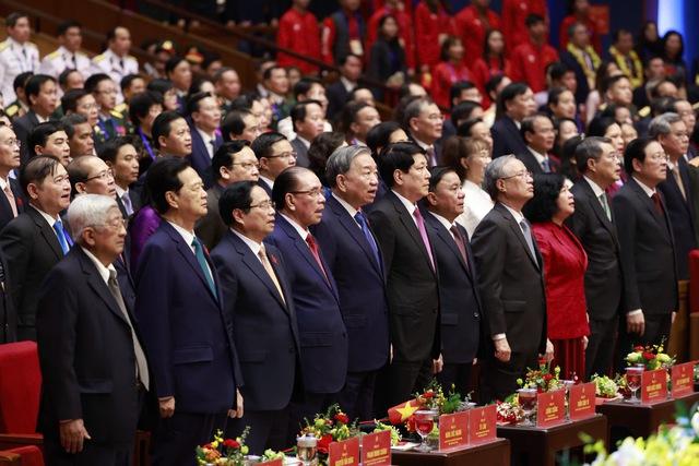 Chùm ảnh: Khai mạc Đại hội Thi đua yêu nước toàn quốc lần thứ XI- Ảnh 6. Chùm ảnh: Khai mạc Đại hội Thi đua yêu nước toàn quốc lần thứ XI- Ảnh 6.